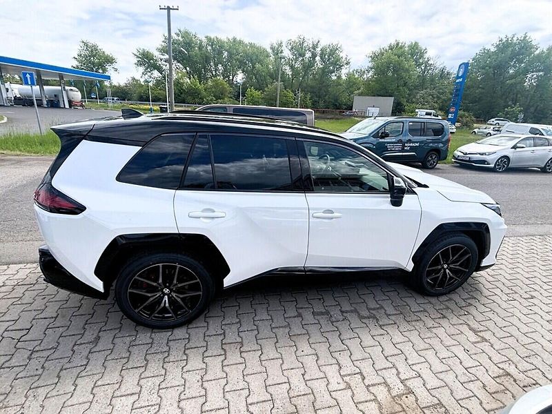 Toyota RAV4 2,5 GR SPORT AWD - fotka 8 z 10