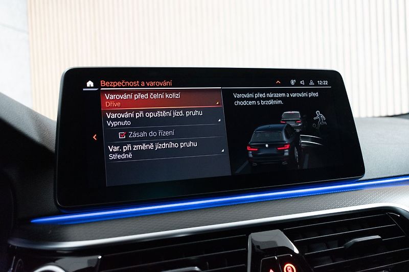 BMW Řada 5 520d xD ///M*ZÁRUKA*TAŽNÉ*ČR* - fotka 32 z 42