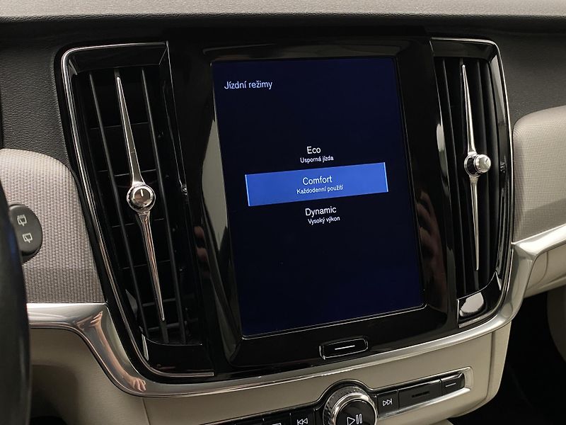 Volvo V90 D5 AWD INSCRIPTION AUT CZ - fotka 44 z 50