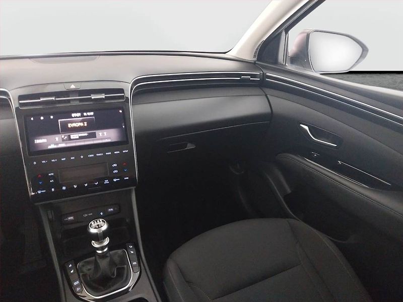 Hyundai Tucson (2021) 1.6 T-GDI - fotka 8 z 19