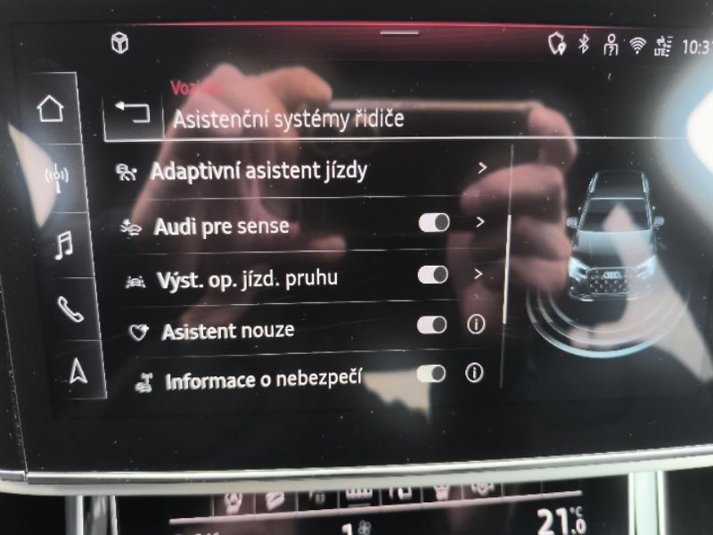 Audi Q7 3.0TDi 210kW S-line - fotka 18 z 26