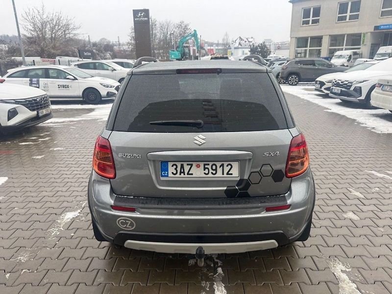 Suzuki SX4 1,6 4x2 - fotka 4 z 11