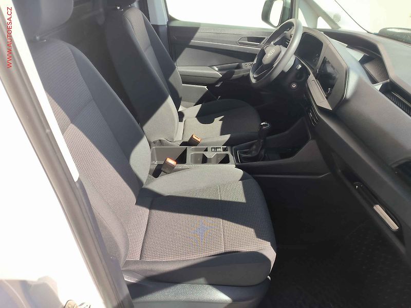 Volkswagen Caddy (2021) 2.0TDi, AC, +sada kol - fotka 21 z 23