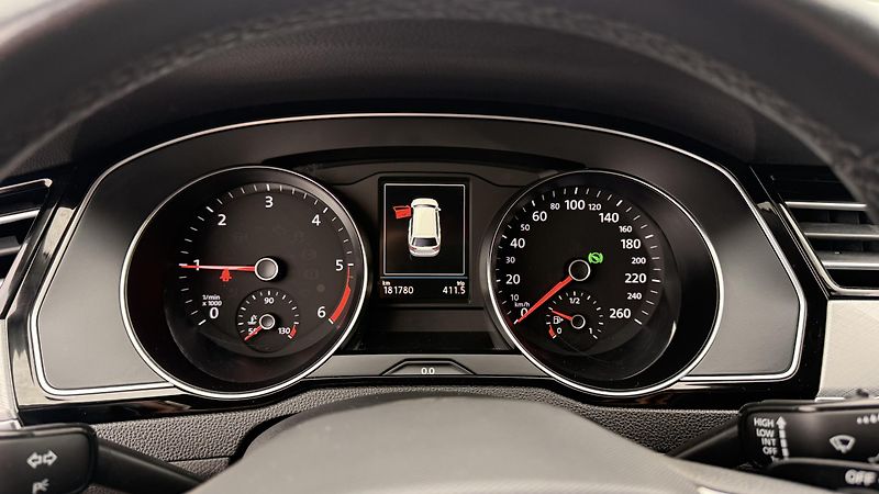 Volkswagen Passat (2023) 2.0TDI,DSG,ZÁRUKA,LED,DIESEL - fotka 51 z 60