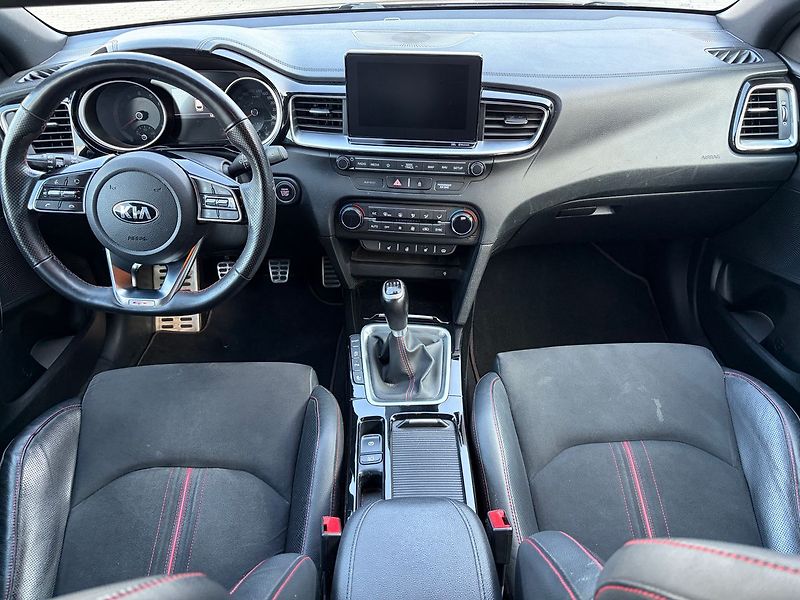 Kia Pro_Ceed 1.6 T-GDI 150kW GT - fotka 8 z 9