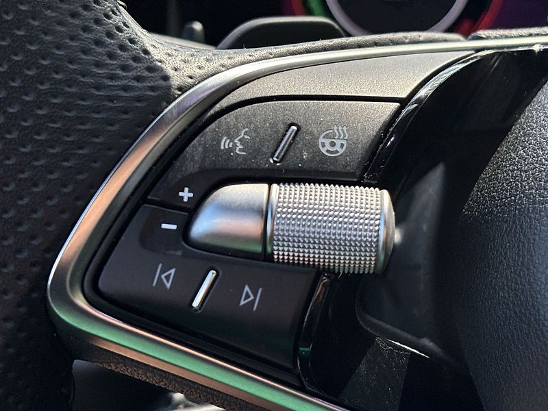 Škoda Kodiaq (2025) 1.5 TSI iV DSG Sportline - fotka 19 z 33