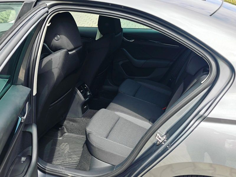 Škoda Octavia (2025) 1,5 TSI 110 kW Selection - fotka 15 z 40