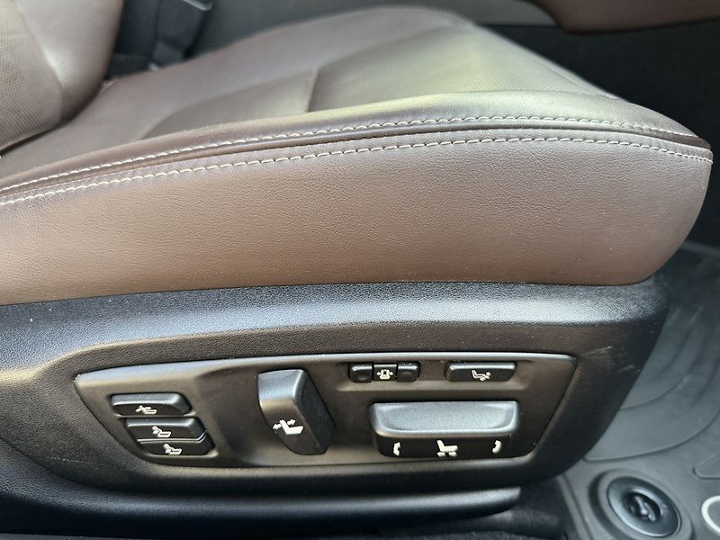Lexus GS 450h (2018) 3.5i Hybrid LED Navi Kamera - fotka 22 z 49