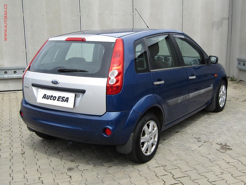 Ford Fiesta (2007) 1.3 i, ČR, AC - fotka 4 z 16