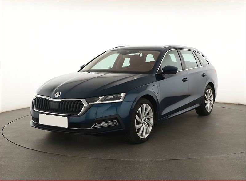 Škoda Octavia (2021) Style Plus 1.4 TSI iV - fotka 2 z 30