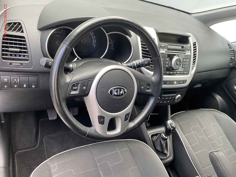 Kia Venga (2016) 1.4i, Výhřev sed, TZ - fotka 12 z 18