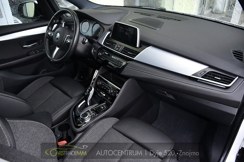 BMW Řada 2 216d GT TAŽNÉ ČR 7MÍST 1M - fotka 16 z 54