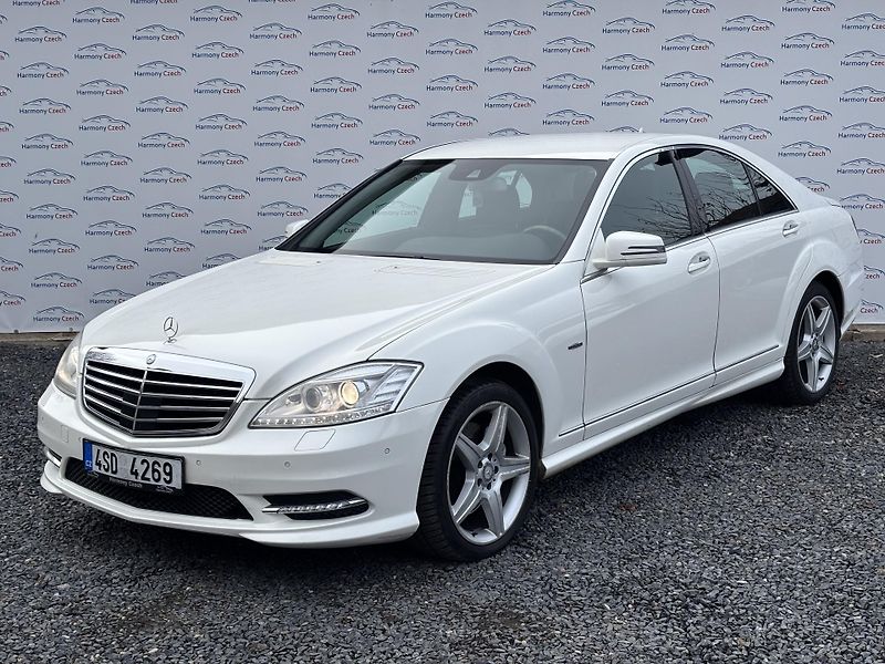 Mercedes-Benz Třídy S (2010) 350CDI, AMG, 180kW, 4 Matic - fotka 3 z 21