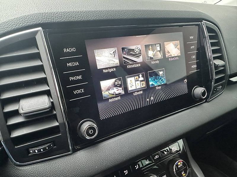 Škoda Karoq Style Plus 1.5TSI 110kW DSG7/1 - fotka 14 z 30