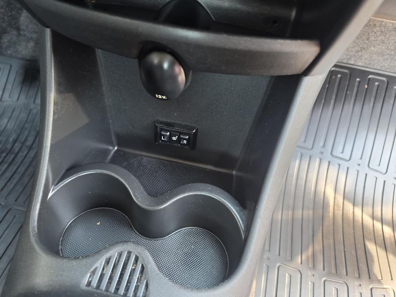 Toyota Aygo 1.0 i Navigace  Vyhřev sedadel - fotka 15 z 15