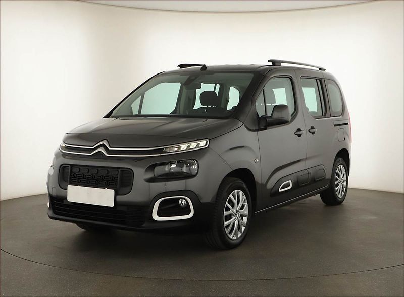 Citroën Berlingo (2018) Feel 1.2 PureTech, 5Míst, ČR - fotka 2 z 13