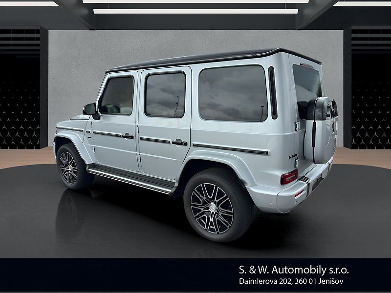 Mercedes-Benz Třídy G G 580 s technologií EQ - fotka 7 z 31