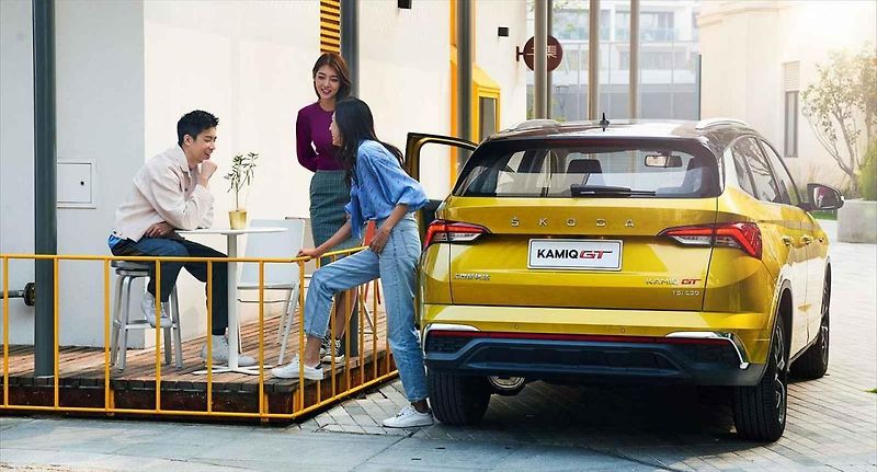 Škoda Kamiq GT je delší a má dynamičtější tvar.