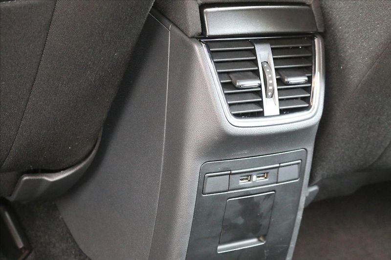 Škoda Octavia 1,0 85KW,ČR, 62000km - fotka 33 z 36