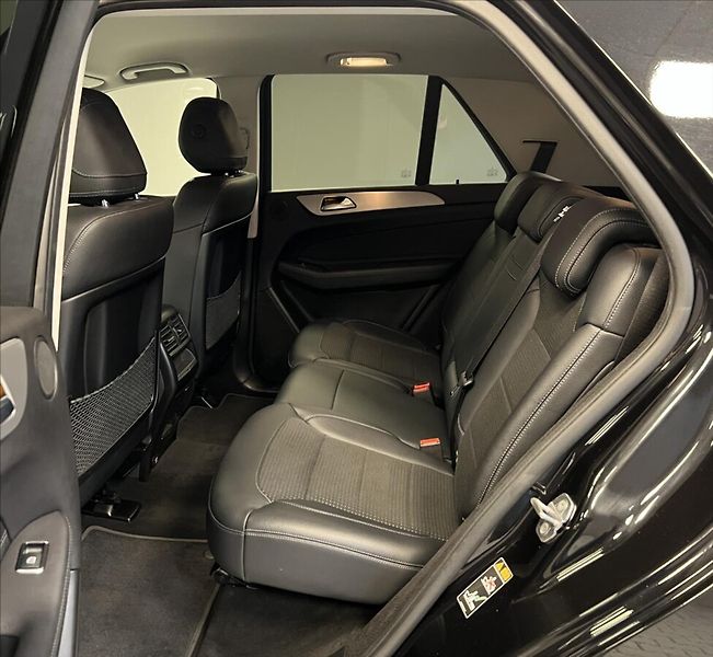 Mercedes-Benz GLE 3,0 350d 4MATIC - fotka 12 z 18