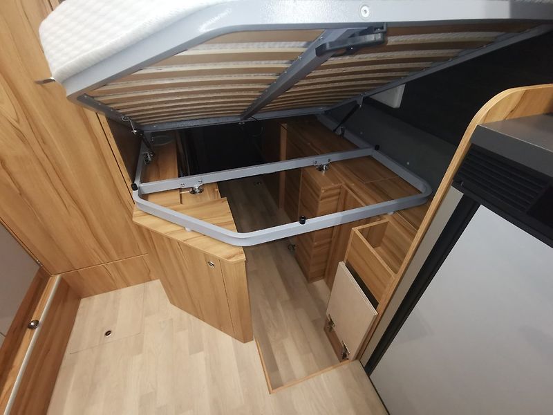 Affinity Ostatní (2024) Camper ONE 2,2 Mjet 132 kW 9AT - fotka 37 z 50