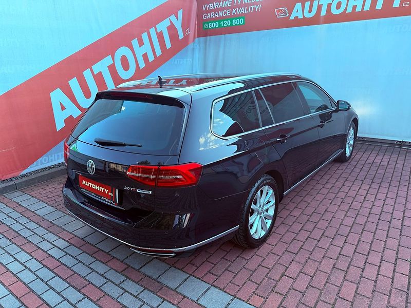 Volkswagen Passat 2.0 TSi DSG Highline, ACC - fotka 7 z 33