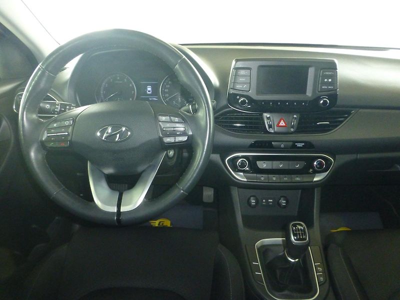Hyundai i30 (2018) 1,0-88KW**NEW ČR**FASTBACK - fotka 16 z 25