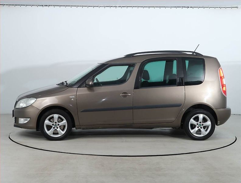 Škoda Roomster (2012) 1.6 TDI, po STK, jezdí výborně - fotka 3 z 18