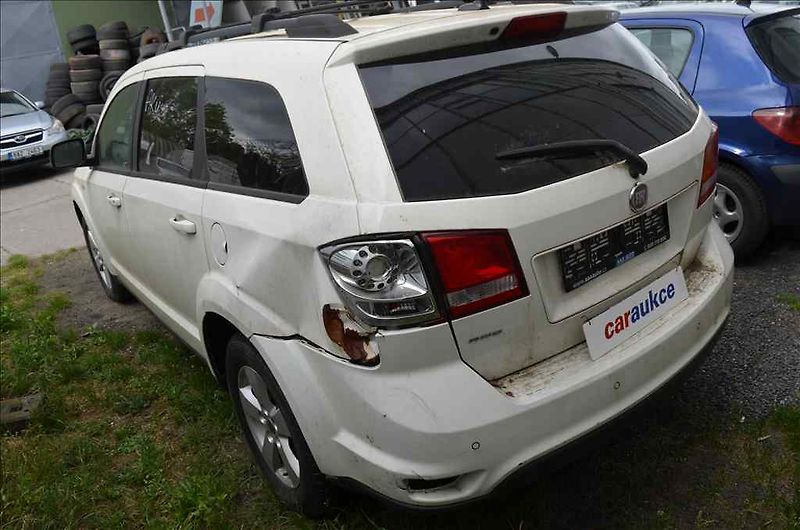 Fiat Freemont (2012) 2,0 MULTIJET AWD AT - fotka 5 z 28
