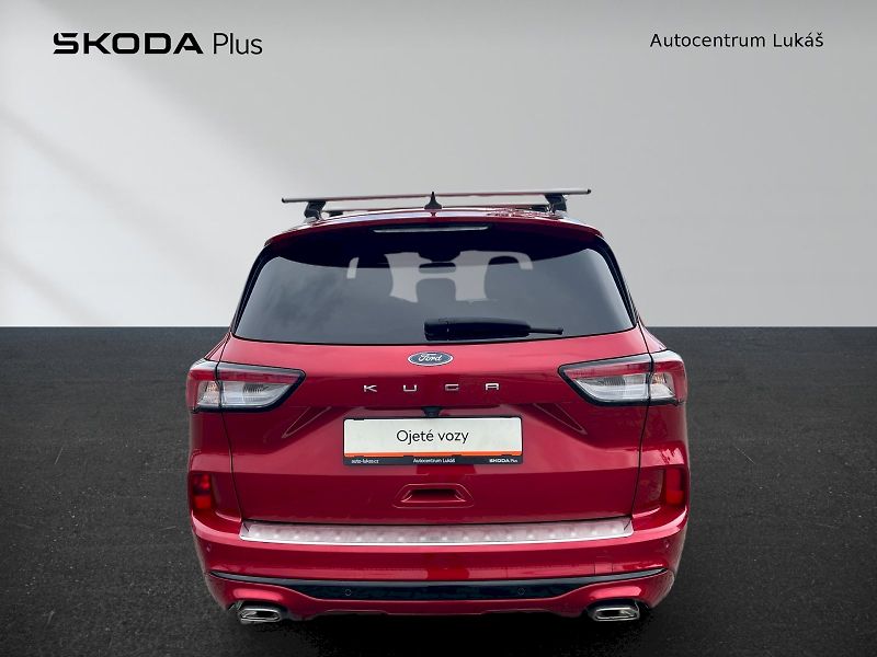 Ford Kuga (2021) - fotka 8 z 28