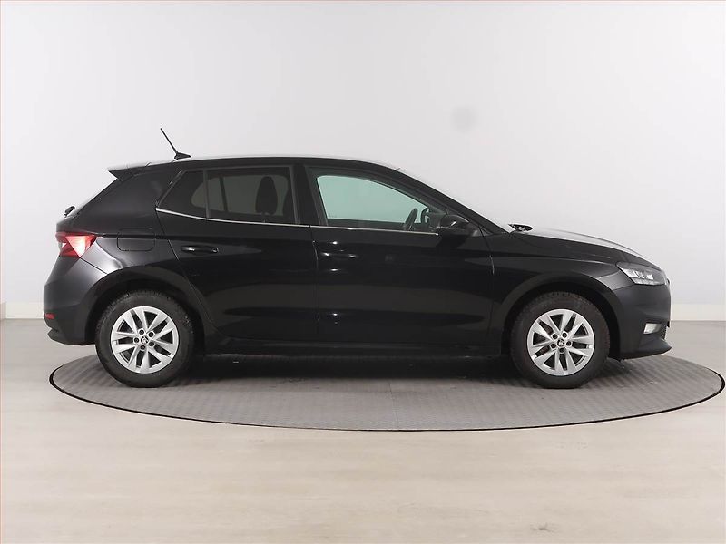 Škoda Fabia (2023) 1.0 TSI, ČR,1.maj, Serv.kniha - fotka 6 z 17