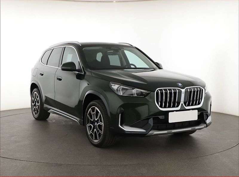 BMW X1 (2025) sDrive20i, XLine, Kamera - fotografie inzerátu