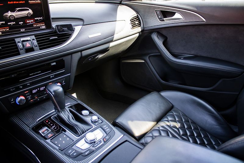 Audi A6 - fotka 20 z 24