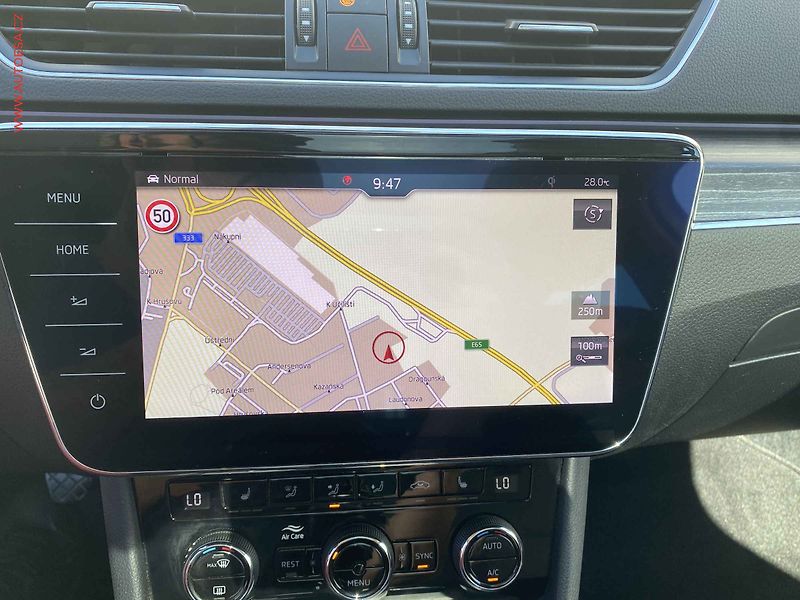 Škoda Superb (2019) 1.5 TSi, Style, LED, panor - fotka 17 z 20