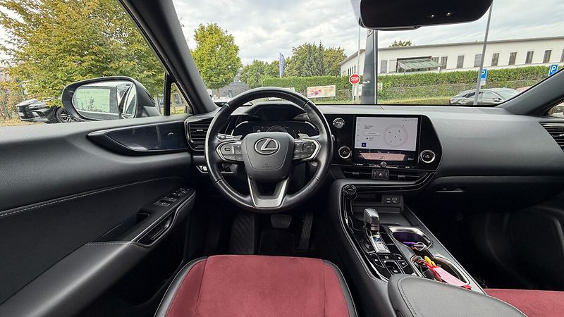 Lexus NX 350h 350h 2,5 HEV COMFORT PLUS - fotka 14 z 24