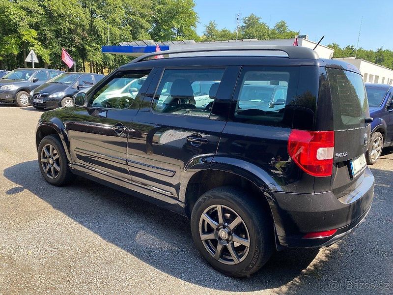 Škoda Yeti (2014) 1.6 TDI- ACTIVE - DSG-WEBASTO - fotka 3 z 17