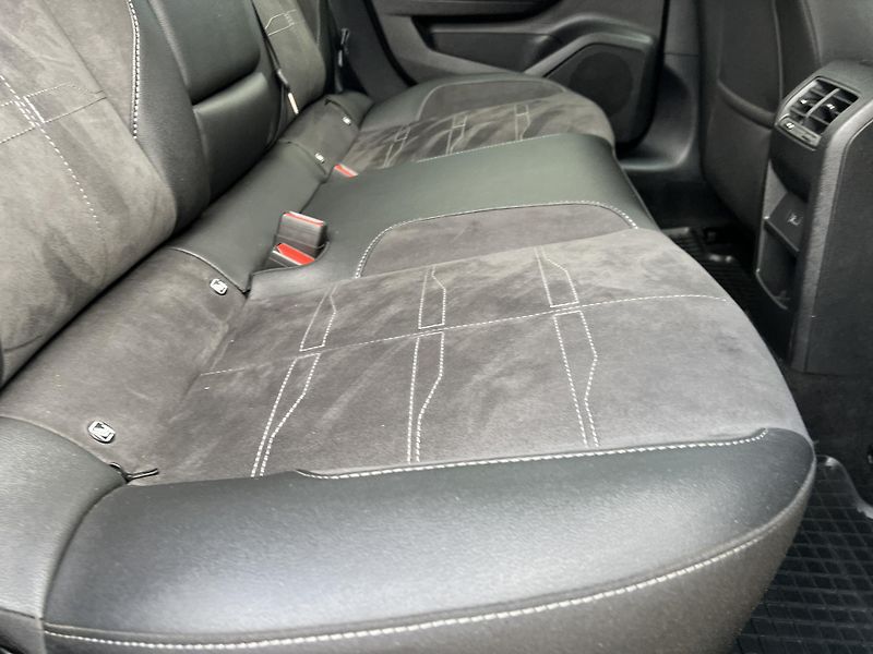 Opel Astra ST GS 1.2T 8AT ČR 1.MAJ odpDPH - fotka 40 z 53