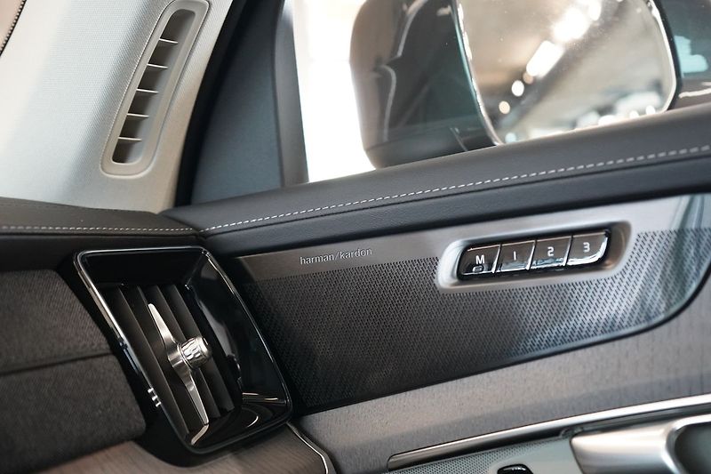 Volvo XC90 B5 PLUS Bright, Vzduch, 360° - fotka 42 z 50