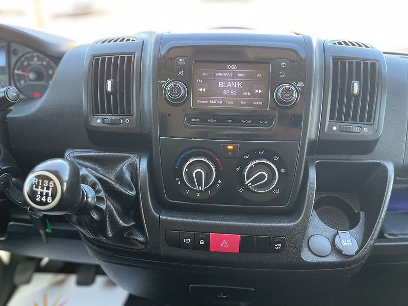 Peugeot Boxer 2.2bHDi 88kW*ZADÁNO* - fotka 20 z 25