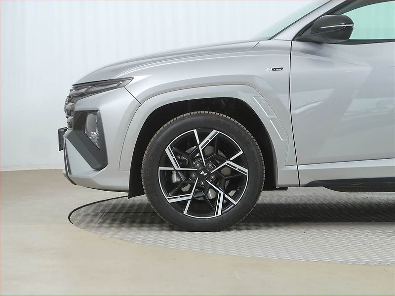 Hyundai Tucson (2025) 1.6 T-GDI, N- Line, Navigace - fotka 14 z 19