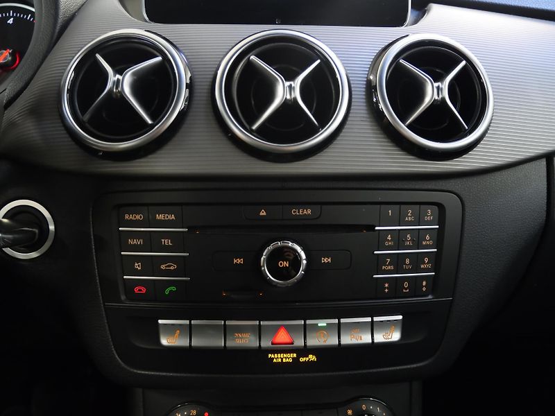 Mercedes-Benz Třídy B - fotka 23 z 27