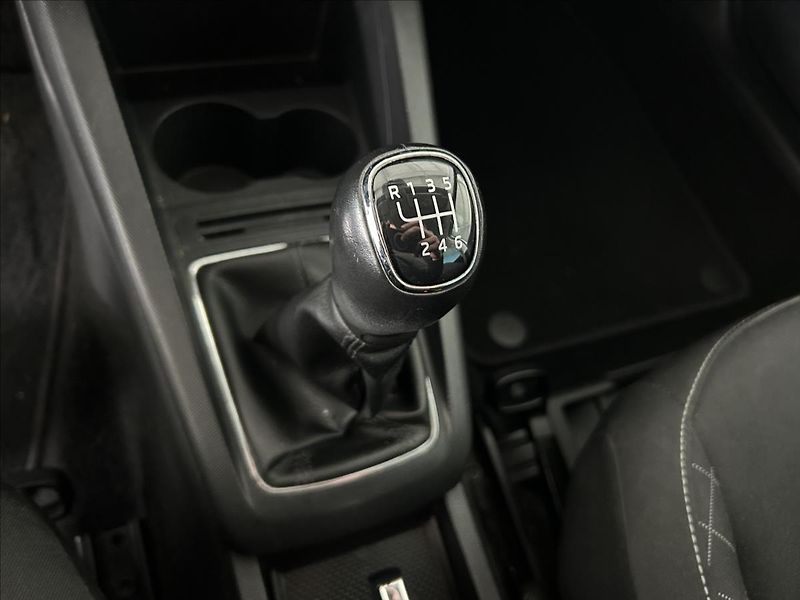Škoda Fabia 1,2   TSI 81kW,SERVISKA,STYLE - fotka 22 z 28