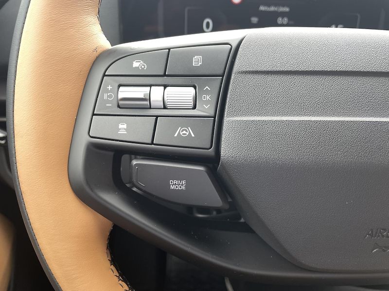 Kia Sportage (2025) 4x4 7DCT TOP EVO/Brown *AKCE* - fotka 15 z 35