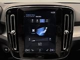 Volvo XC40 T5 AWD MOMENTUM PRO AUT - náhled 32