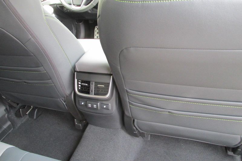 Subaru Outback (2025) 2,5i FIELD  MY25.5 - fotka 30 z 34