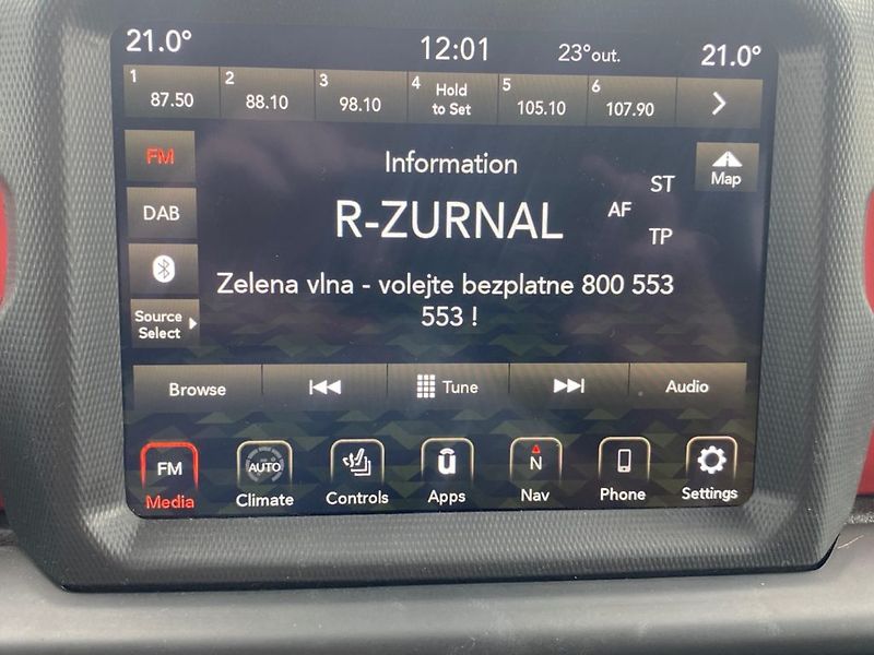 Jeep Wrangler (2020) RUBICON UNLIMITED 2,0(200kW)BA - fotka 20 z 34