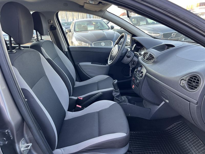 Renault Clio 1.2i 55kw ABS KOUPENO V ČR  - fotka 25 z 29