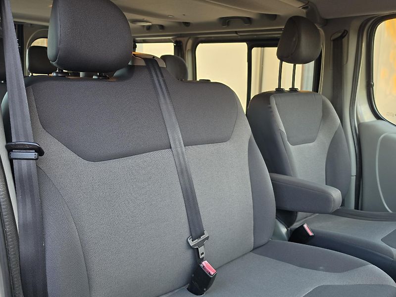 Renault Trafic 2.0dCi 84kW 9-MÍST*AC*TAŽNÉ* - fotka 35 z 42