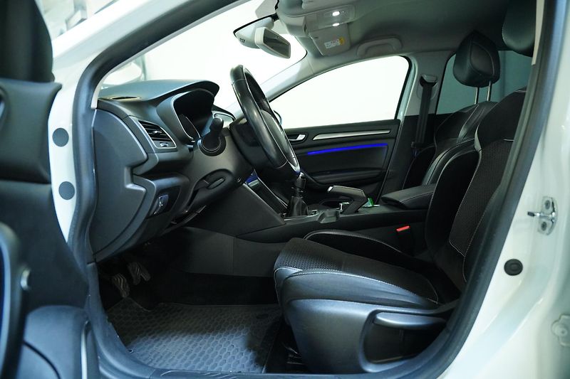 Renault Mégane - fotka 11 z 28