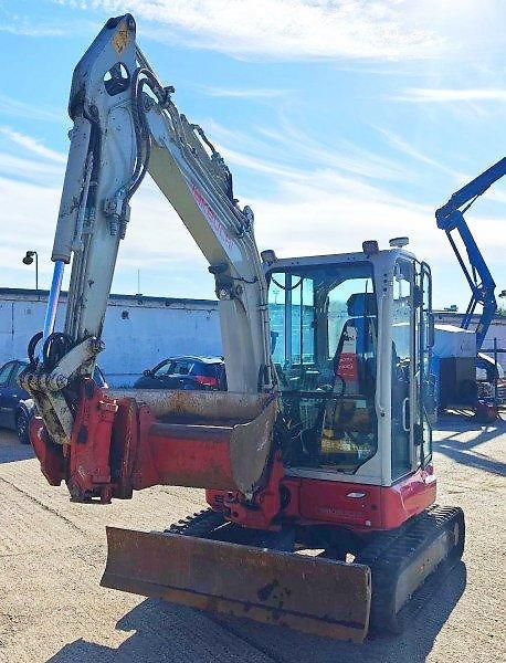 Takeuchi (2024) TB335 minibagr 4t tilt svahovk - fotka 9 z 9